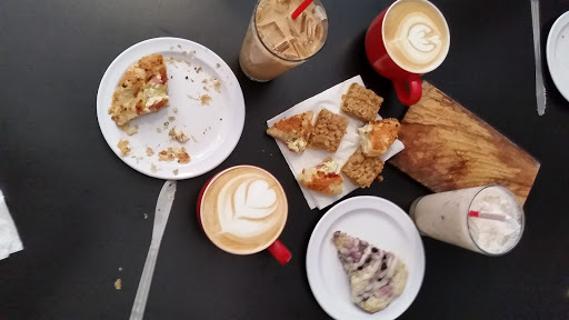 Coffee Shop «392 Caffé», reviews and photos, 216 S 2nd St, Clinton, IA 52732, USA