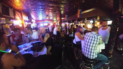 Gay bar Lansing