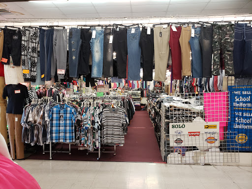 Shopping Mall «Rio Rancho Mall», reviews and photos, 2001 Garey Ave, Pomona, CA 91766, USA