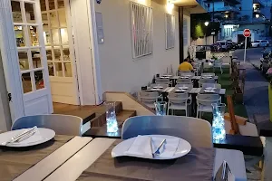 Restaurant In Geni image