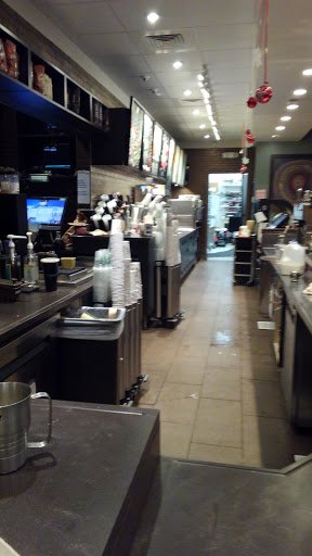 Coffee Shop «Starbucks», reviews and photos, 2034 N Highland Ave, Jackson, TN 38305, USA