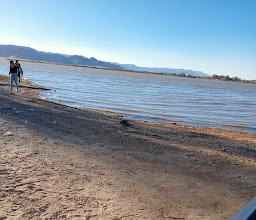 Presa Peña Del Águila photo