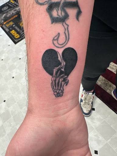 Explore knee tattoo ideas, creative tattoo ideas in Orland, available at K1LL3R ARTW0RK