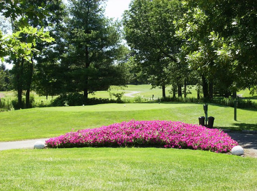 Golf Course «Shadowood Golf Course», reviews and photos, 333 N Sandy Creek Dr, Seymour, IN 47274, USA