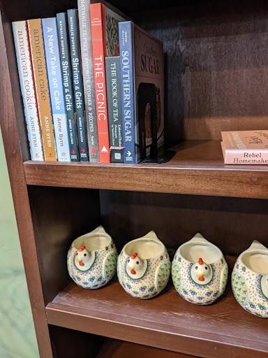 Book Store «FoxTale Book Shoppe», reviews and photos, 105 E Main St, Woodstock, GA 30188, USA