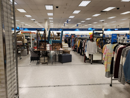 Shopping Mall «Century Plaza Shopping Center», reviews and photos, 4405 Somersville Road & Highway 4, Pittsburg, CA 94565, USA