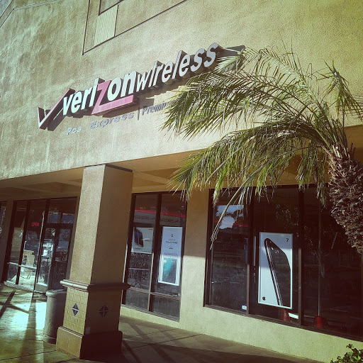 Cell Phone Store «GoWireless Verizon Authorized Retailer», reviews and photos, 547 W Harvard Blvd, Santa Paula, CA 93060, USA
