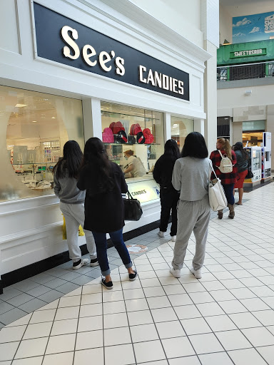 Shopping Mall «Galleria at Tyler», reviews and photos, 1299 Tyler St, Riverside, CA 92503, USA