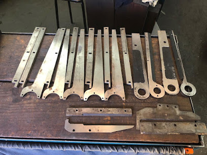 Knife manufacturing