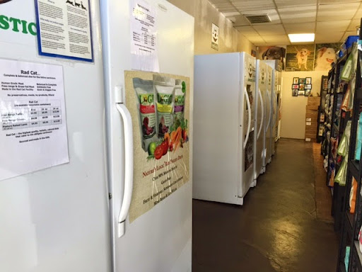 Pet Supply Store «HOWLISTIC», reviews and photos, 930 W Washington St #7, San Diego, CA 92103, USA