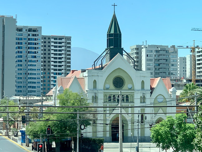 Opiniones de Parroquia San Miguel Arcángel, Marianistas en Pedro Aguirre Cerda - Iglesia