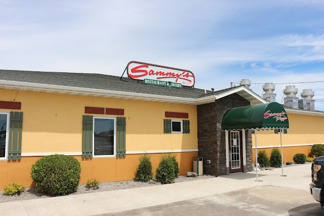 Sammy's Pizza Restaurant & Tavern - I Falls