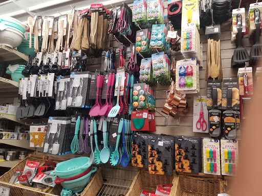 Home Goods Store «Christmas Tree Shops», reviews and photos, 393 N Central Ave, Hartsdale, NY 10530, USA