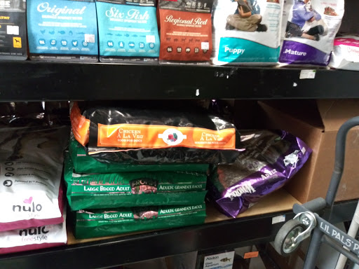 Pet Supply Store «A Pet World», reviews and photos, 401 McCray St, Hollister, CA 95023, USA