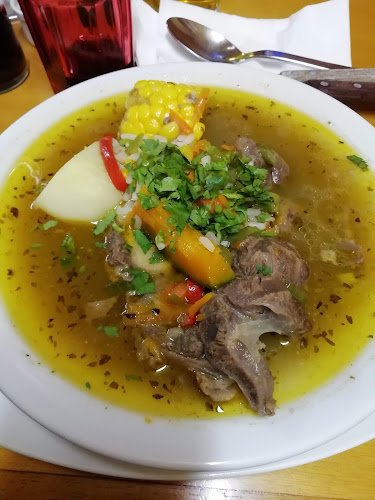Opiniones de El Rincon Chaitenino en Puerto Varas - Restaurante