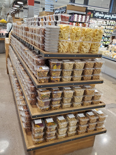 Grocery Store «Bristol Farms», reviews and photos, 1570 Rosecrans Ave, Manhattan Beach, CA 90266, USA