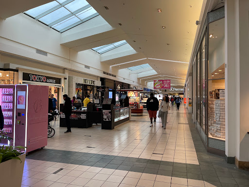 Shopping Mall «Tacoma Mall», reviews and photos, 4502 S Steele St, Tacoma, WA 98409, USA