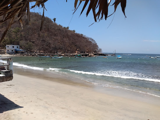Quimixto beach I