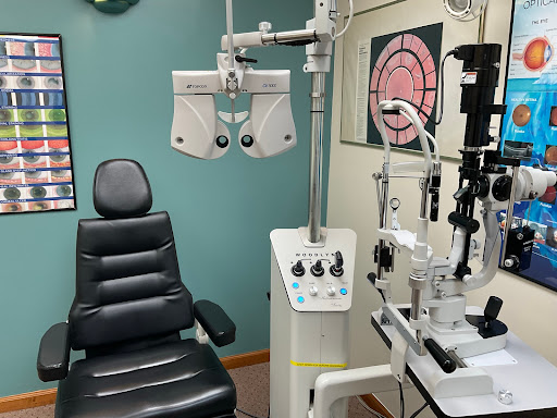 Optometrist «Park Family Eye Care», reviews and photos, 9 S Lincolnway St, North Aurora, IL 60542, USA