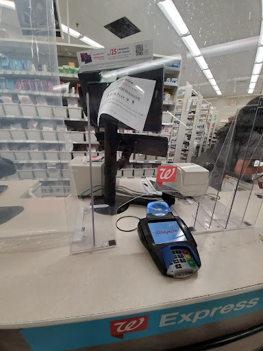 Drug Store «Walgreens», reviews and photos, 905 New Durham Rd, Edison, NJ 08817, USA