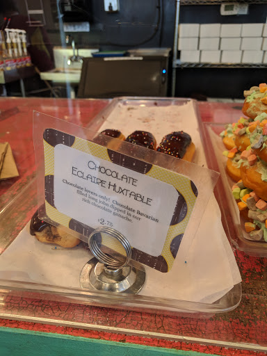 Donut Shop «The Dancing Donut», reviews and photos, 1134 E 54th St G, Indianapolis, IN 46220, USA