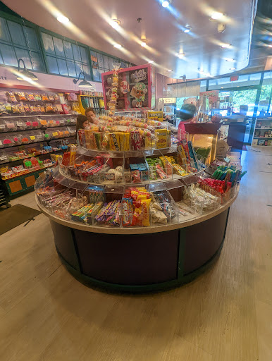 Shopping Mall «Clinton Crossing Premium Outlets», reviews and photos, 20 Killingworth Turnpike, Clinton, CT 06413, USA