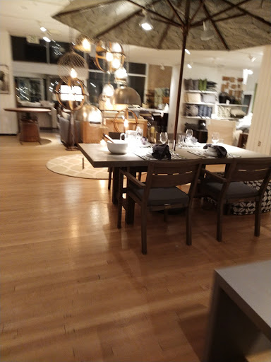 Furniture Store «Crate and Barrel», reviews and photos, 2801 W Big Beaver Rd, Troy, MI 48084, USA