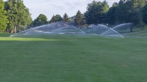 Golf Course «Mountain Glen Golf Club», reviews and photos, 1 Club house Dr, Newland, NC 28657, USA