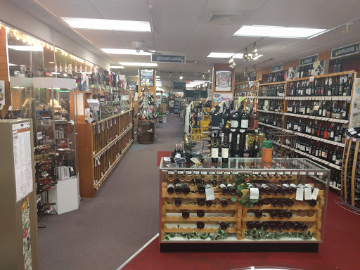 Liquor Store «67 Wine & Spirits Inc», reviews and photos, 5479 N Federal Hwy, Fort Lauderdale, FL 33308, USA