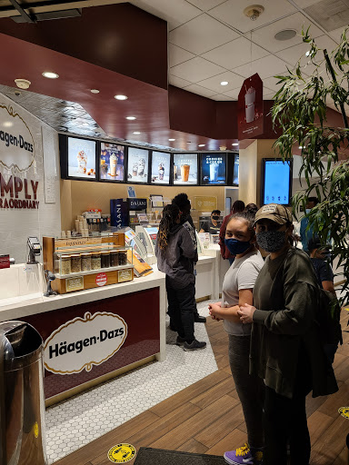 Ice Cream Shop «Häagen-Dazs», reviews and photos, 685 S President St, Baltimore, MD 21202, USA