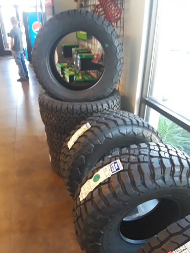 Big Brand Tire & Service - Bakersfield III