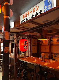 Atmosphère du Restaurant de nouilles (ramen) iSSHIN Ramen Olympiades - spécialités de ramen japonais à Paris - n°15