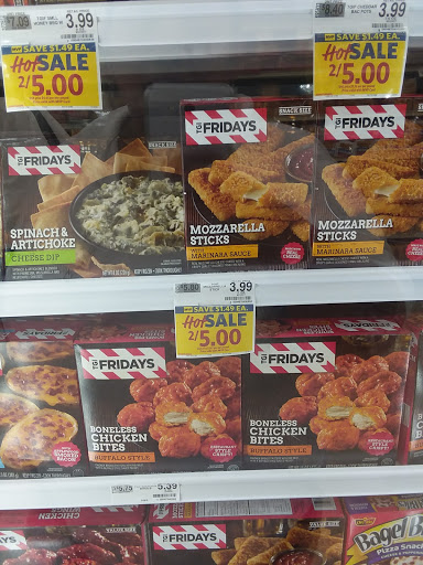 Grocery Store «Food Lion», reviews and photos, 1202 W Broad St, Elizabethtown, NC 28337, USA