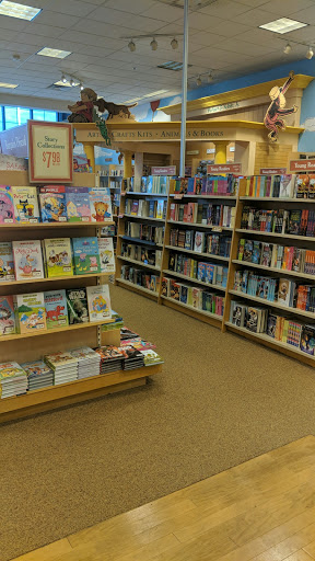 Book Store «Barnes & Noble», reviews and photos, 3102 Northline Ave, Greensboro, NC 27408, USA