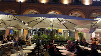 Atmosphère du Restaurant français La brasserie Les Arcades à Toulouse - n°1