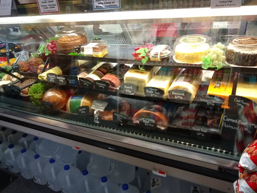 Grocery Store «Manzanita Market: The Little Apple», reviews and photos, 193 Laneda Ave, Manzanita, OR 97130, USA