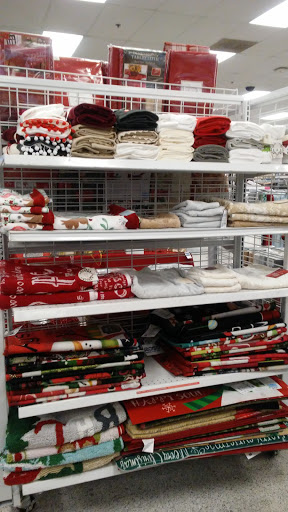 Clothing Store «Ross Dress for Less», reviews and photos, 350 The Promenade N, Long Beach, CA 90802, USA