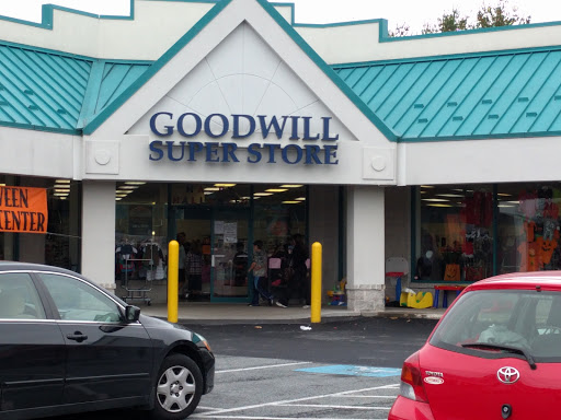 Thrift Store «Goodwill Industries of the Chesapeake, Inc.», reviews and photos, 208 S Bridge St, Elkton, MD 21921, USA