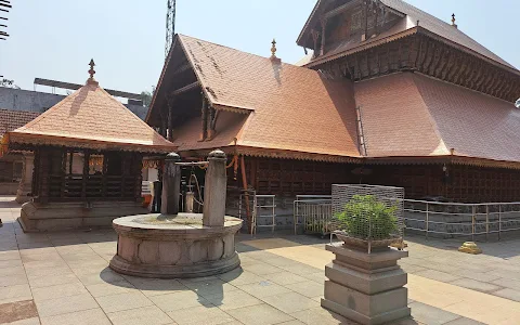 Mahatobhaara Shree Mahalingeshwara Temple, Puttur image