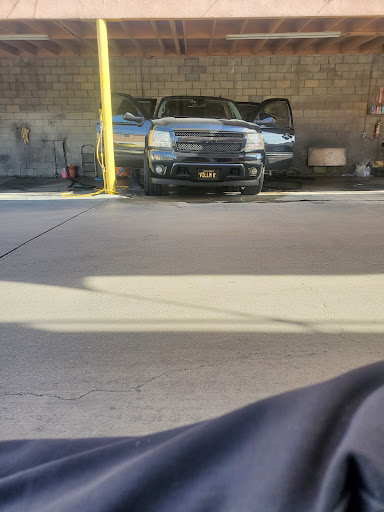 El Plebe Car Wash Auto Detail en Bell