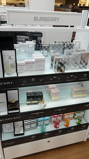 Cosmetics Store «Ulta Beauty», reviews and photos, 1402 SE Everett Mall Way #510, Everett, WA 98208, USA