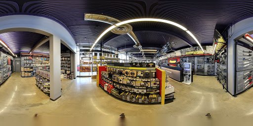 Truck Accessories Store «4 Wheel Parts Performance Center», reviews and photos, 550 W San Carlos St, San Jose, CA 95126, USA