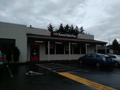 Pizza Restaurant «Round Table Pizza», reviews and photos, 10070 SW Barbur Blvd, Portland, OR 97219, USA