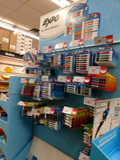 Office Supply Store «Staples», reviews and photos, 755 Lancaster Ave, Bryn Mawr, PA 19010, USA