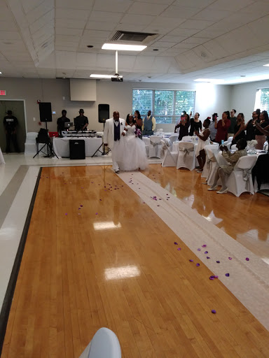 Community Center «Bon Air Community Association», reviews and photos, 8725 Quaker Ln, Richmond, VA 23235, USA