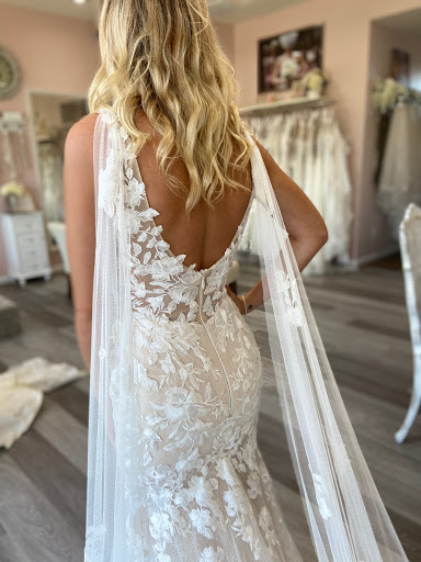 Bridal Shop «Here Comes The Dress», reviews and photos, 850 E 1050 N #101, Chesterton, IN 46304, USA