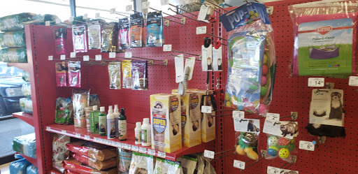Pet Supply Store «Petco Animal Supplies», reviews and photos, 9078 SE Sunnyside Rd, Clackamas, OR 97015, USA