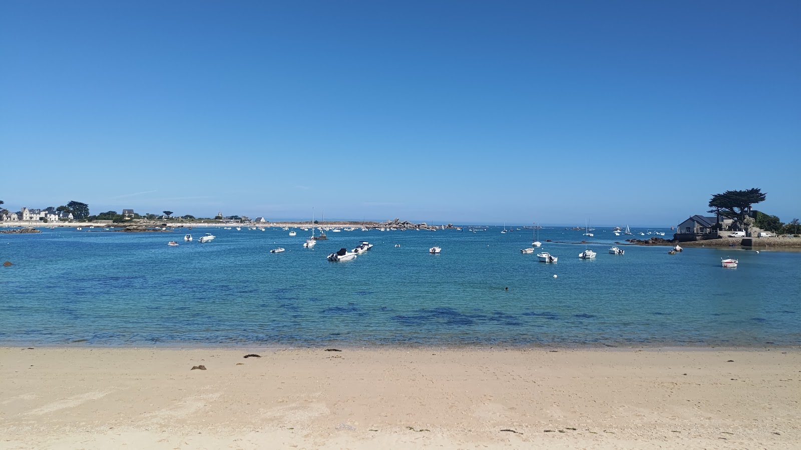 Plage du Garo'in fotoğrafı düz ve uzun ile birlikte