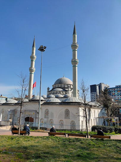 Küçükköy Meydan Cami