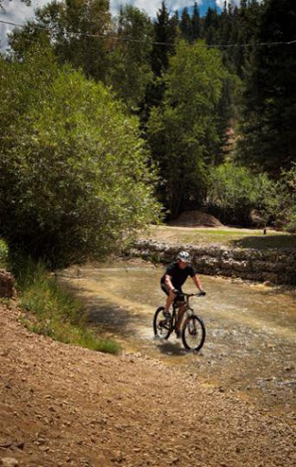 Bicycle Store «Trek Bicycle Store», reviews and photos, 1706 Eagan Rd, Madison, WI 53704, USA